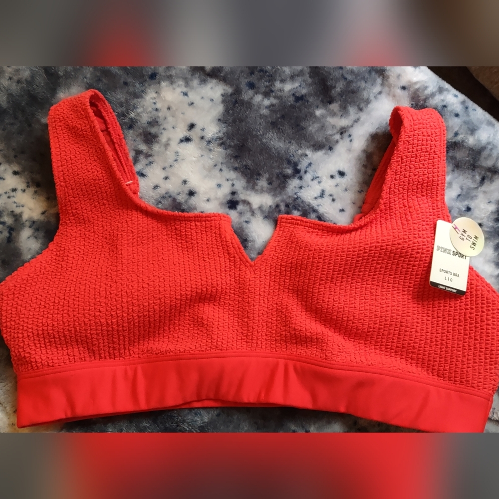 PINK Victoria's Secret Red Sports Bra Seamless Comfort